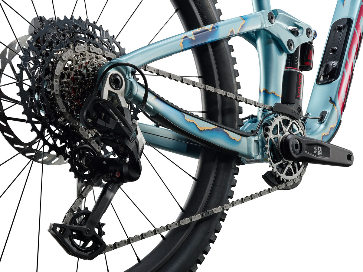 Giant 2027 Reign SE