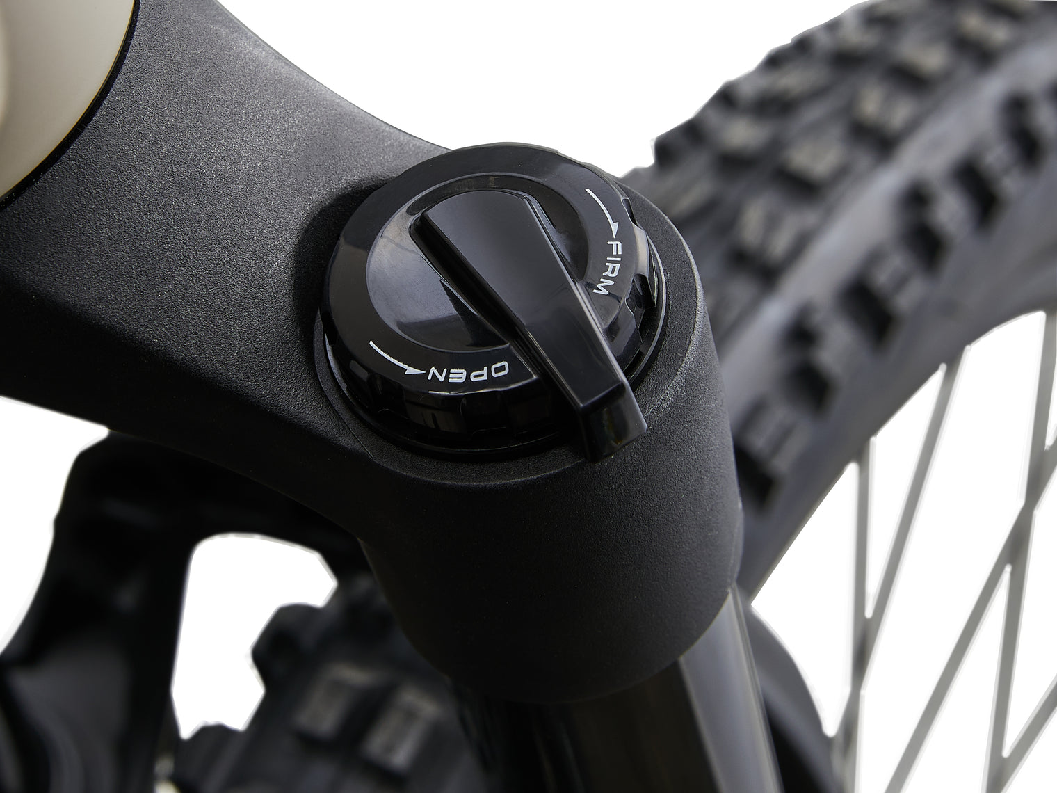 Giant 2027 Stance E+ 1