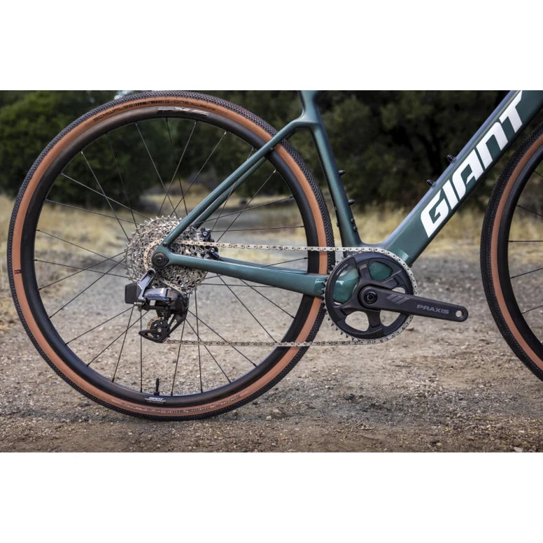 Giant Defy Advanced E+ Elite AR Med