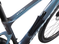 Giant 2025 Revolt Advanced 1