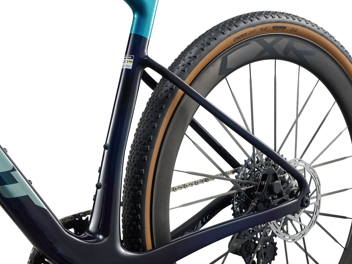 Giant 2027 Revolt Advanced SL 2